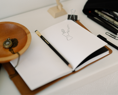 REFILLABLE Leather Notebook / Sketchbook with Elastic Closure - Black