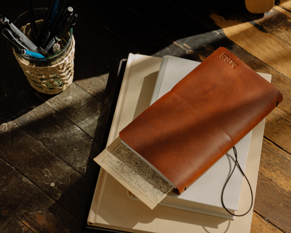 REFILLABLE Leather Notebook / Sketchbook with Elastic Closure - Black