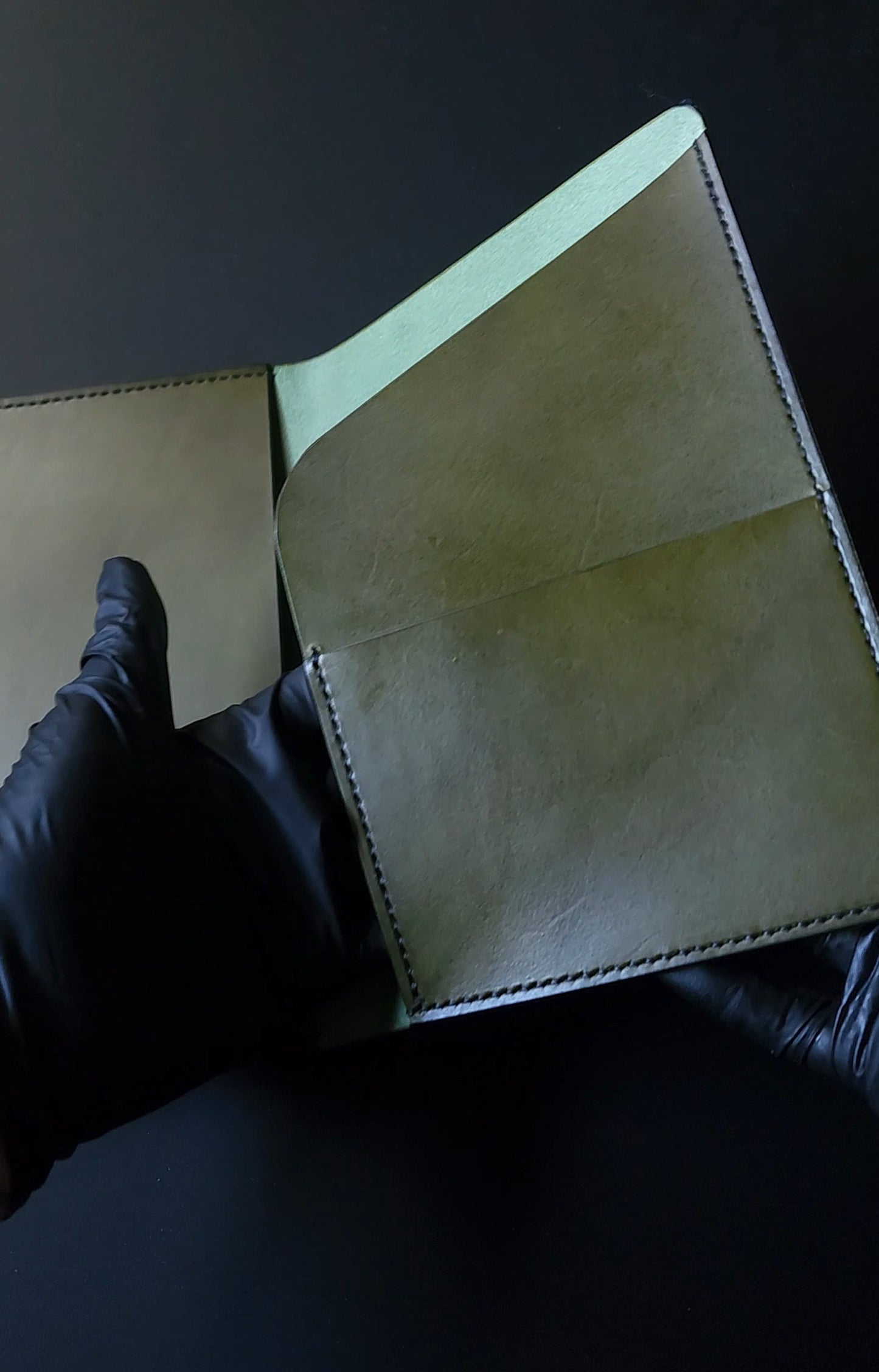 A5 Trifold with full back pocket, secretarial pocket + small pocket